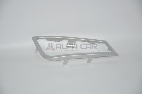 AC21078545 Рамка противотуманной фары серый пластик прав. VOLVO FH12 (1993-2021) Alfa Car